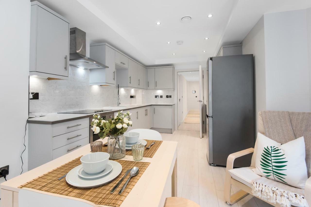 Apartment Wharf - Macarena Apartments Лондон Екстериор снимка