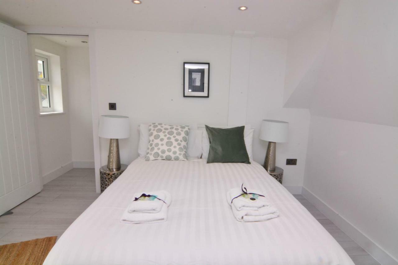 Apartment Wharf - Macarena Apartments Лондон Екстериор снимка