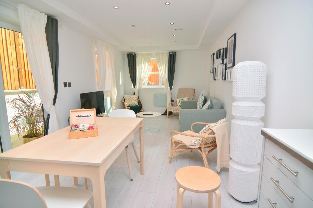 Apartment Wharf - Macarena Apartments Лондон Екстериор снимка