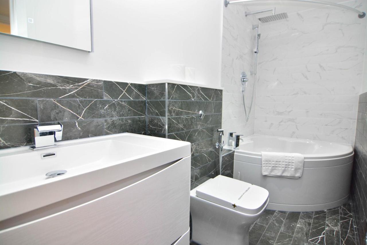 Apartment Wharf - Macarena Apartments Лондон Екстериор снимка
