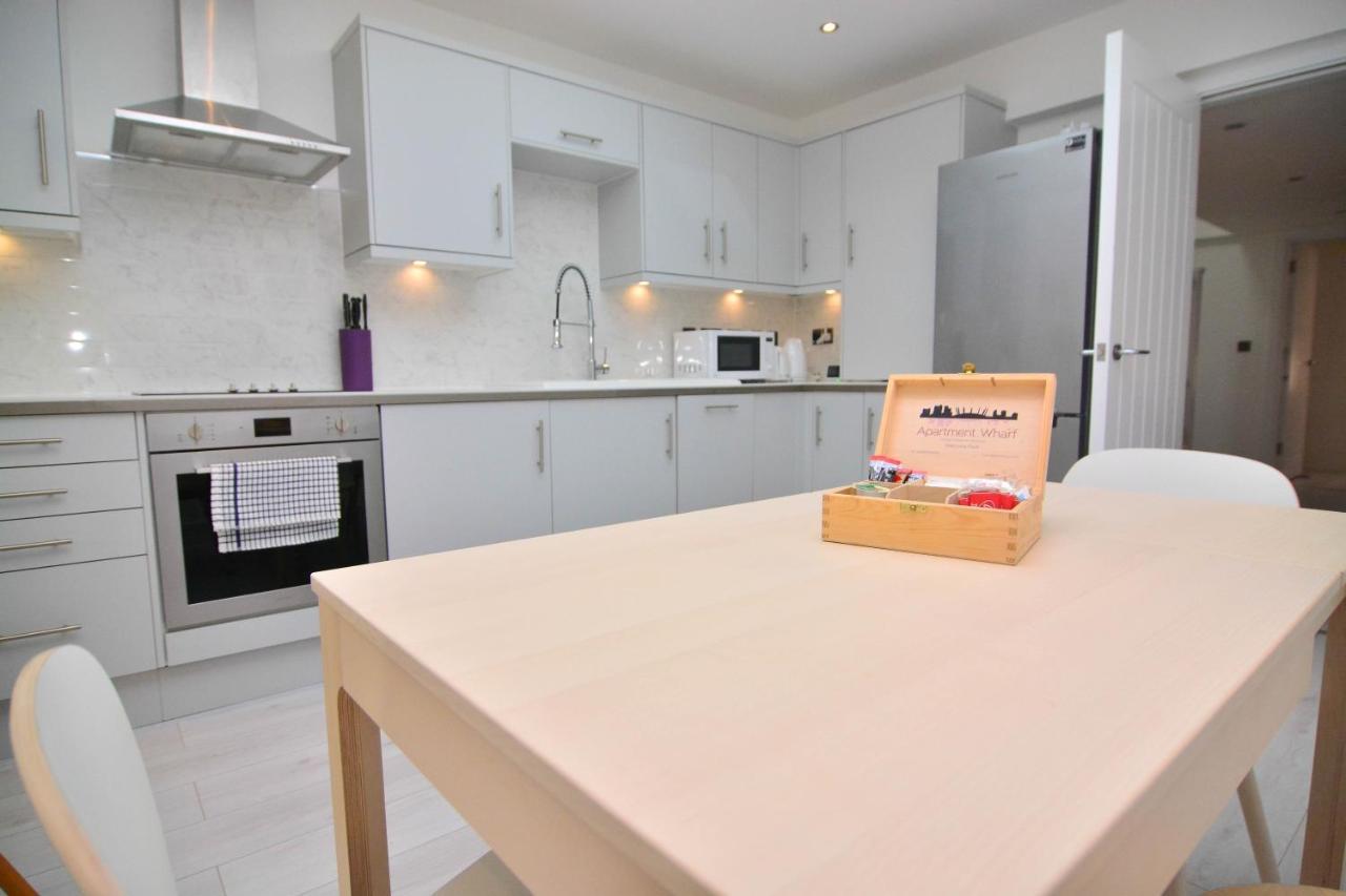 Apartment Wharf - Macarena Apartments Лондон Екстериор снимка